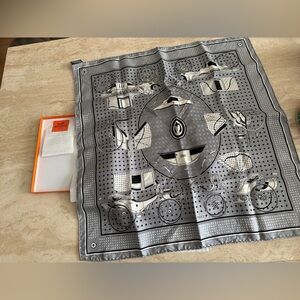 Hermès Paris Gray Silk Scarf